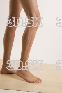 Leg flexing reference of nude Willard 0011